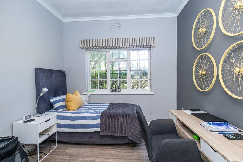 4 Bedroom Property for Sale in Constantia Western Cape